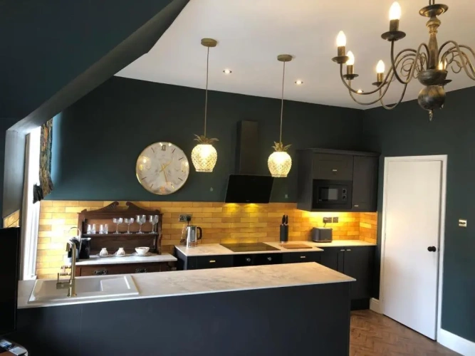 1 Bedroom Apartment