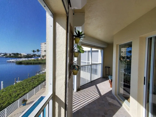 Alan's Hickory Bay West Condo