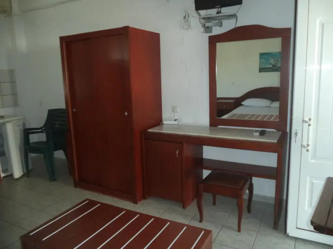 Pension Lakis