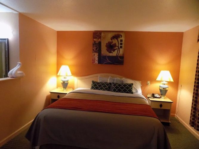 Virginia Inn