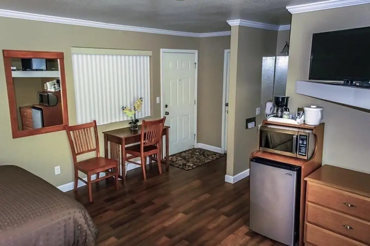 Deluxe Quadruple room