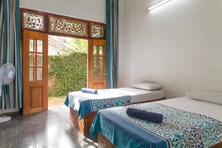 Hostel First Colombo Airport