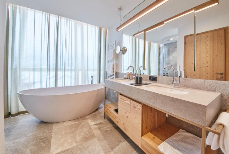 Summit Suite