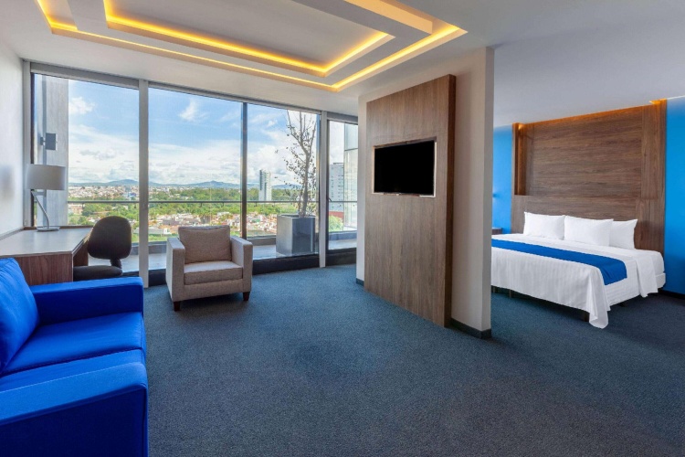 Double Suite