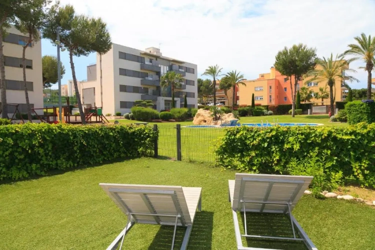 3 Bedrooms Apartment