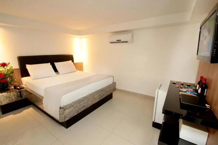 Standard Double Suite