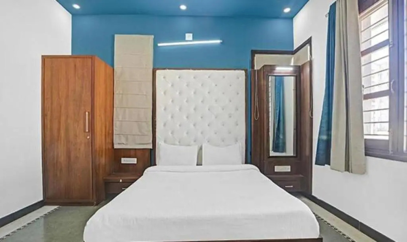 Fabhotel Homestay By 7