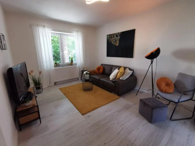 4 Bedrooms Cottage