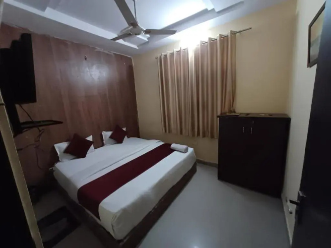 Hotel Chhavi Holidays