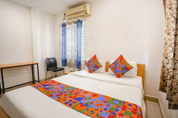 Fabhotel Krystal