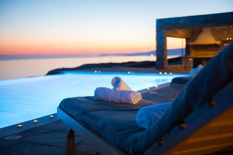 3 Bedrooms Villa