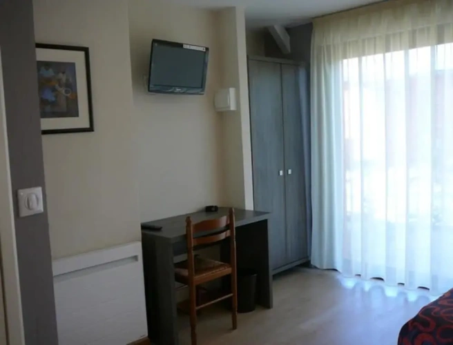 Comfort room