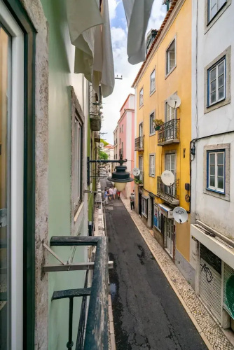 Central Minimalist 1-Bed Great To Explore Lisbon