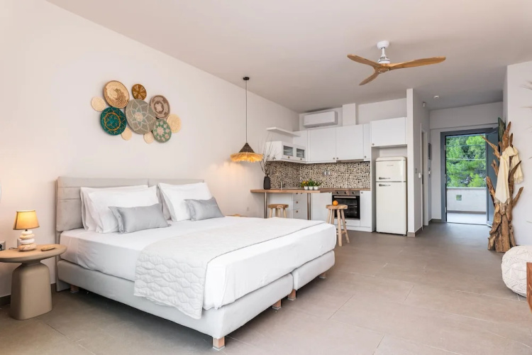 8Moons Boutique Apartments