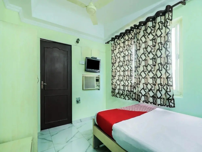 Om Hotel by OYO Rooms