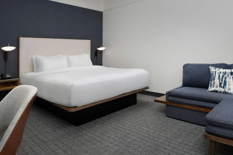 Courtyard by Marriott Savannah Downtown/Historic District