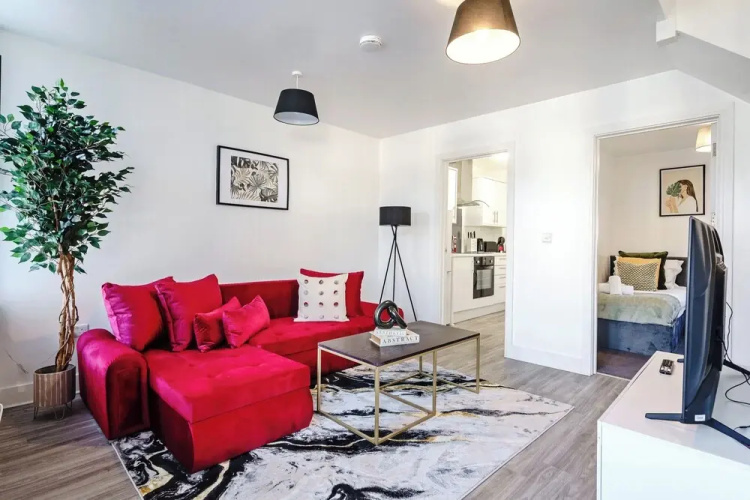 Whitchurch Road Retreat in Cardiff