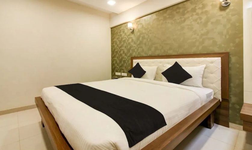 Vrushali Inn