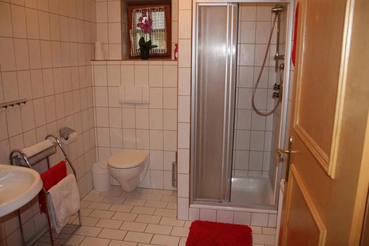 Manuela, Haus