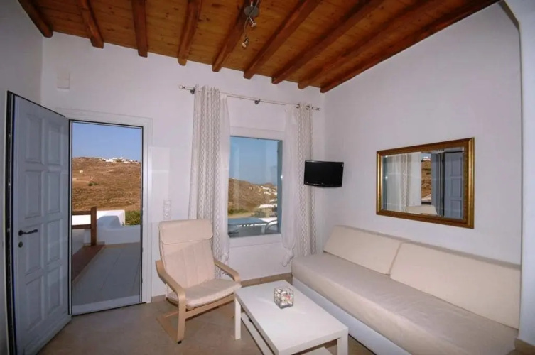 Lino Apartments