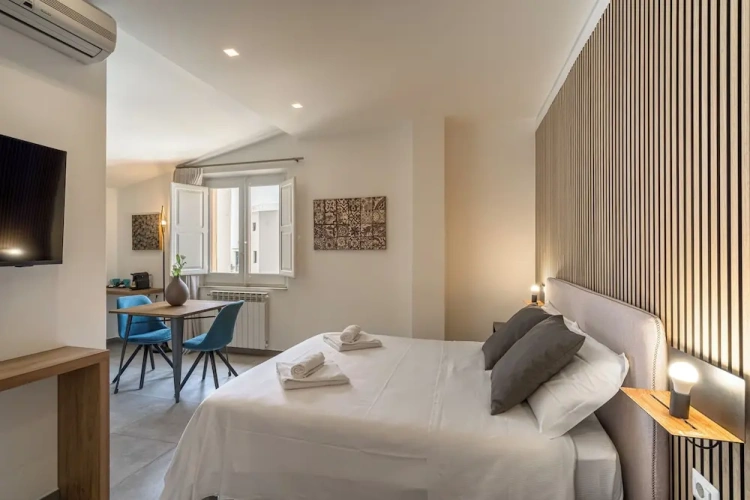 Superior Double room with balcony