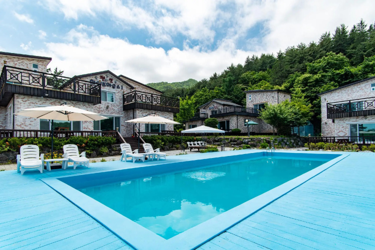 Olive Spa Pension