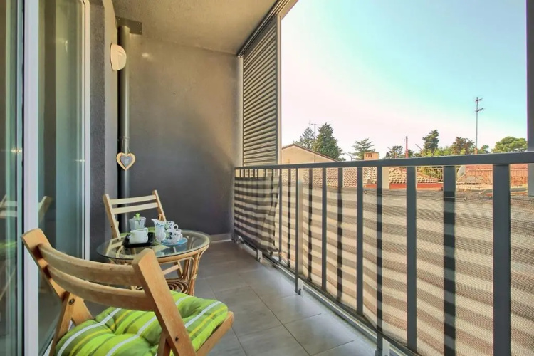 SUMMERTIME house with apartment