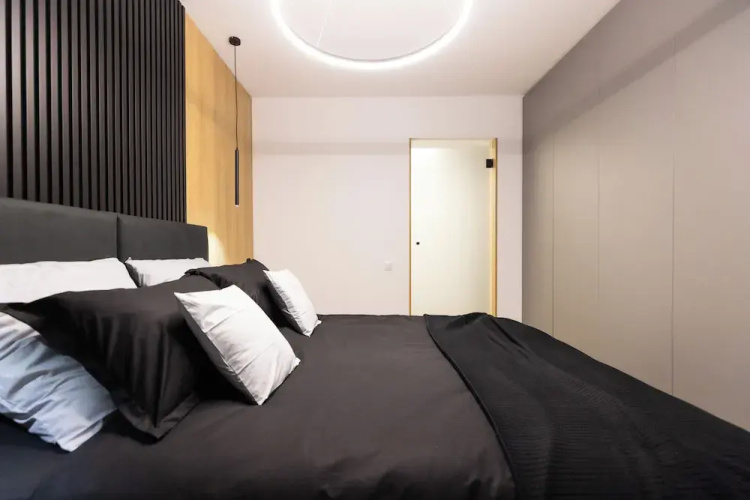 Royalton Suites