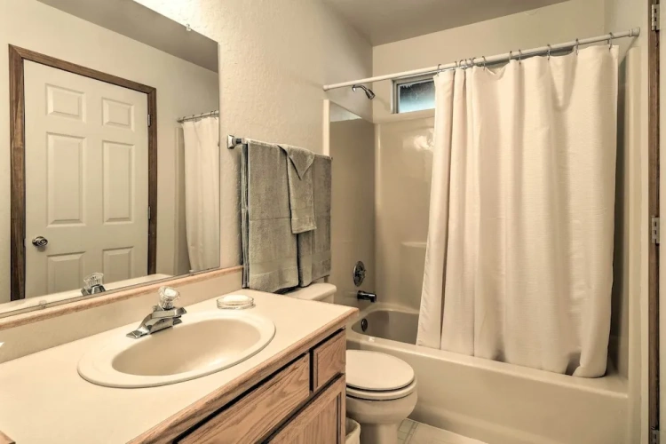 2 Bedrooms Cottage