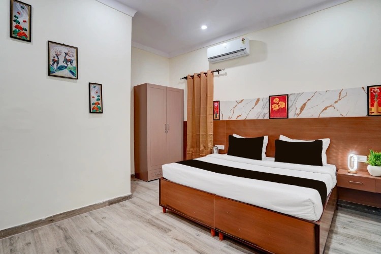 Classic Triple room