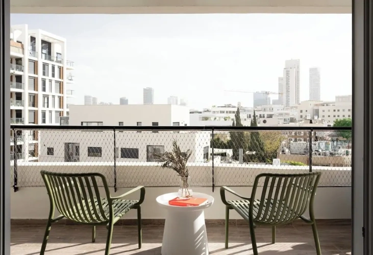 1 Bedroom Apartment with balcony