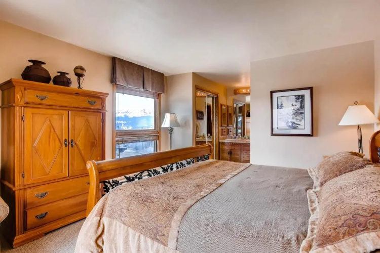 The Plaza Condominiums, A Vail Resorts Property