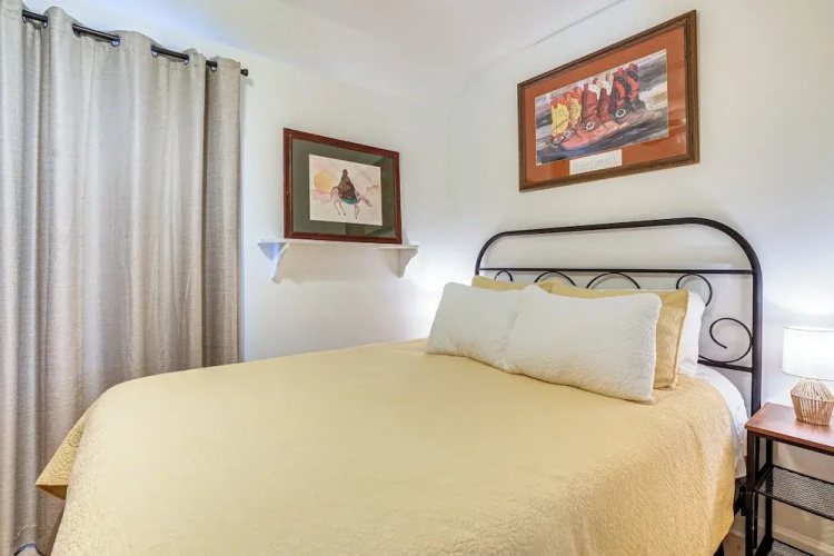 Cozy Wickenburg Abode: Explore the Wild West!
