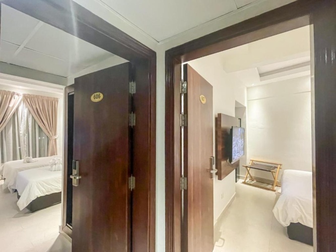 Standard Twin room with view