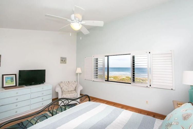 SEA Haven 113 [2/2.5] Free Activities! & Oceanfront Wifi Pool