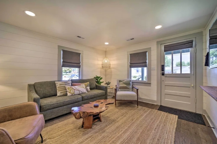 2 Bedrooms Cottage