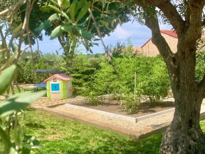 2 Bedrooms Cottage