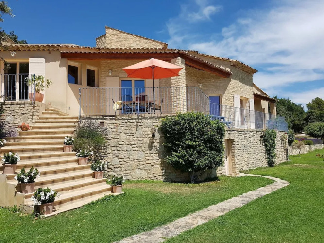 Captivating Home in Murs France With Private Swimming Pool