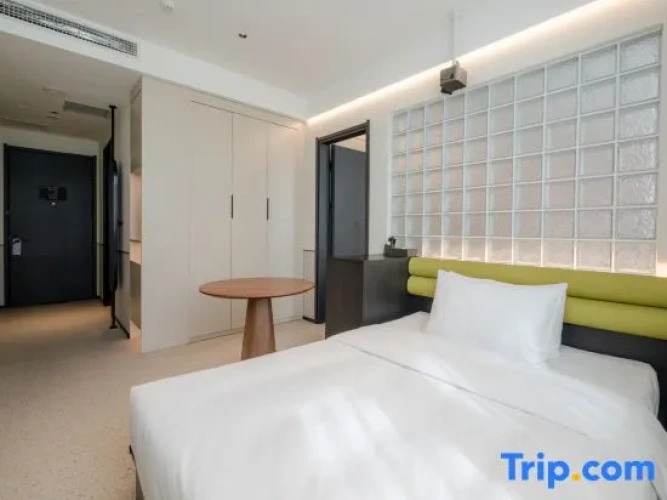 Deluxe Family Suite