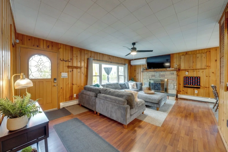 3 Bedrooms Cottage