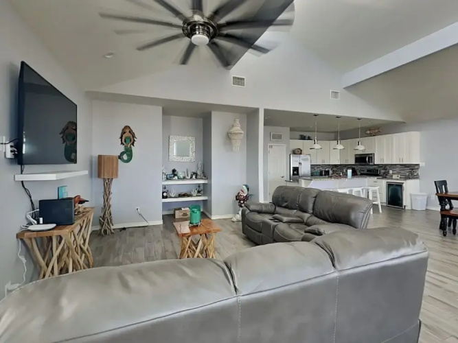 La Sirena by Silver Sands Vacation Rentals
