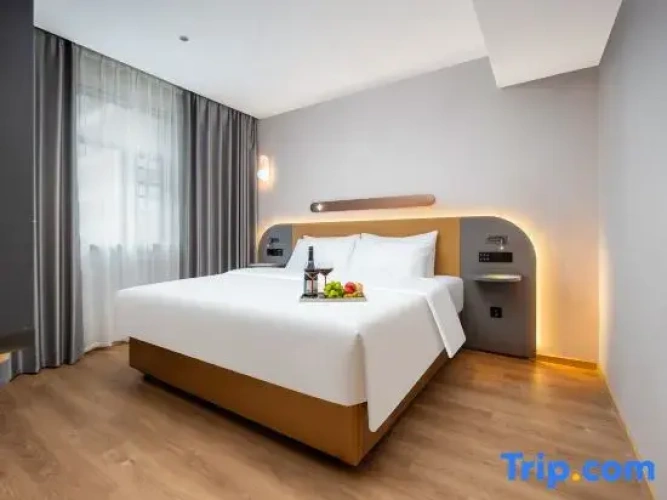 1 Bedroom Deluxe Suite