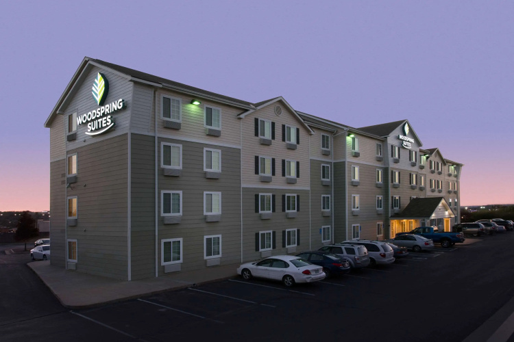 WoodSpring Suites Topeka