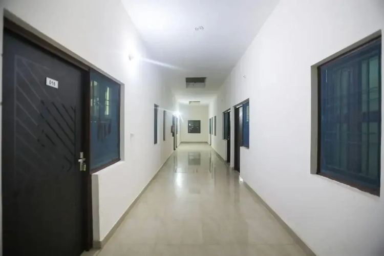 Vp Homes by OYO Rooms