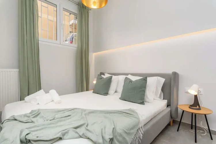 Penelope's Charming 2-BR Apt in Athens
