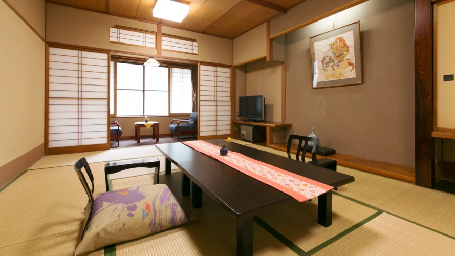 Standard room with mountain view