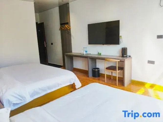 Standard Twin Family room