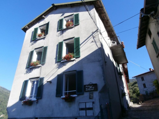 2 Bedrooms Cottage