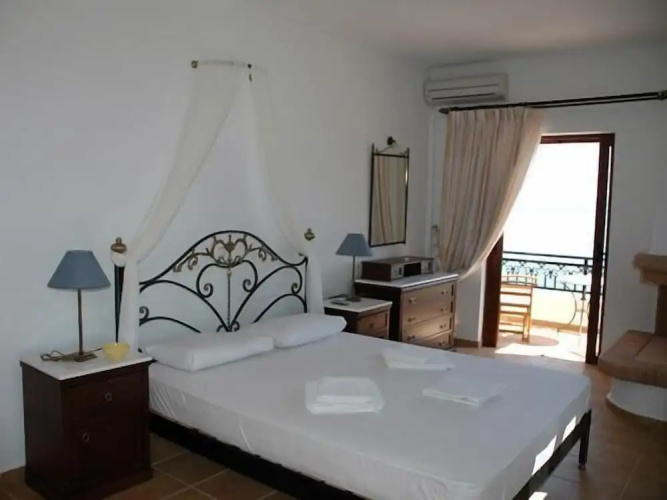 Hotel Kekrifalia