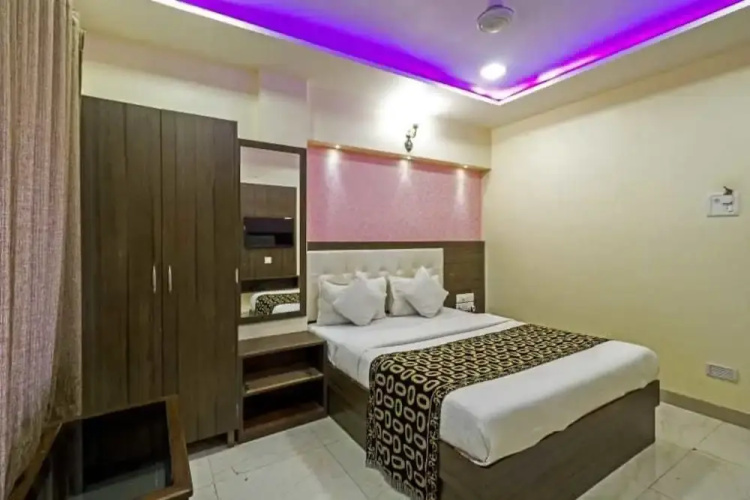 Hotel Sarah Inn